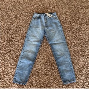 Brandy Melville Mom Jeans (NWT!!)